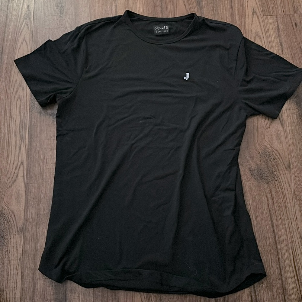 Cuts Clothing xl black tee with custom “J” on chest